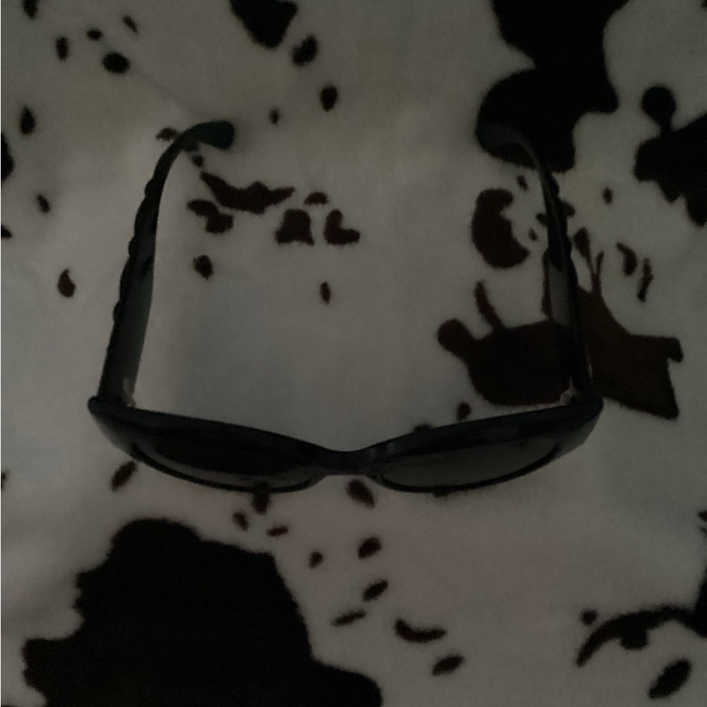 💋😎Gucci Sunglasses💕😎 - Picture 3 of 10